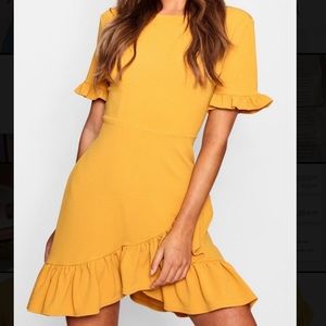 Boohoo Ruffle Hem Shift Dress
